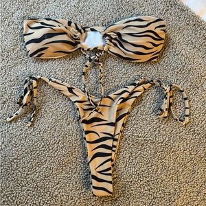 Zebra bikini
